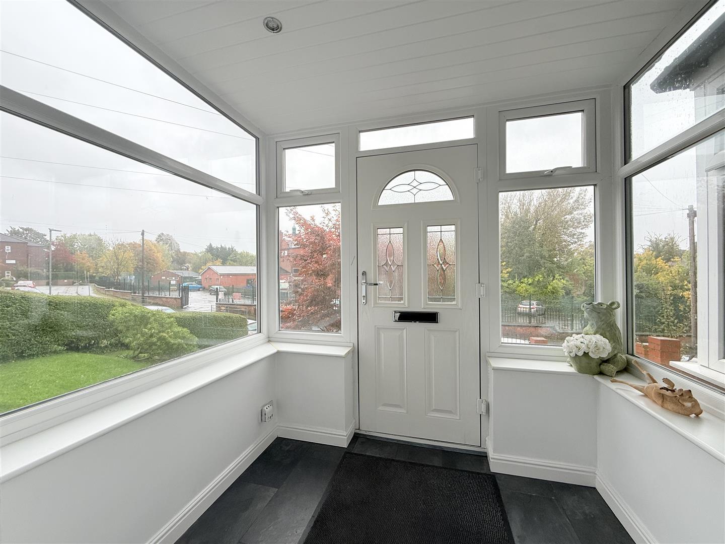 3 bed house - semi-detached in Sherdley Road, Manchester – photo 5